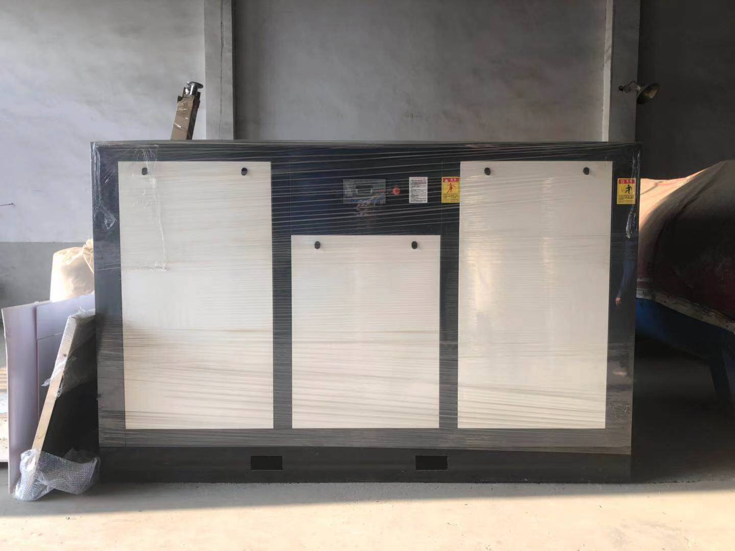 空壓機(jī)，儲(chǔ)氣罐，噴砂機(jī)